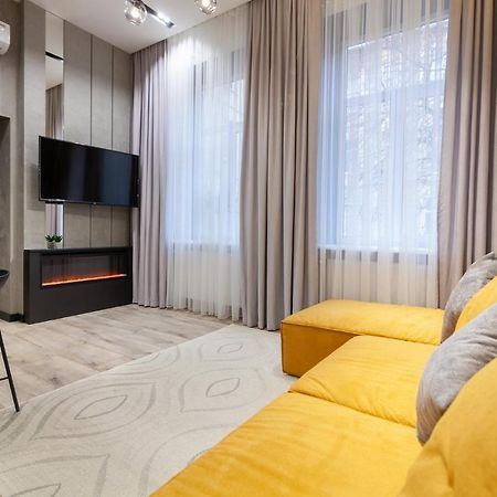 Royal Vip Apartment On Leontovicha 5 إلفيف المظهر الخارجي الصورة
