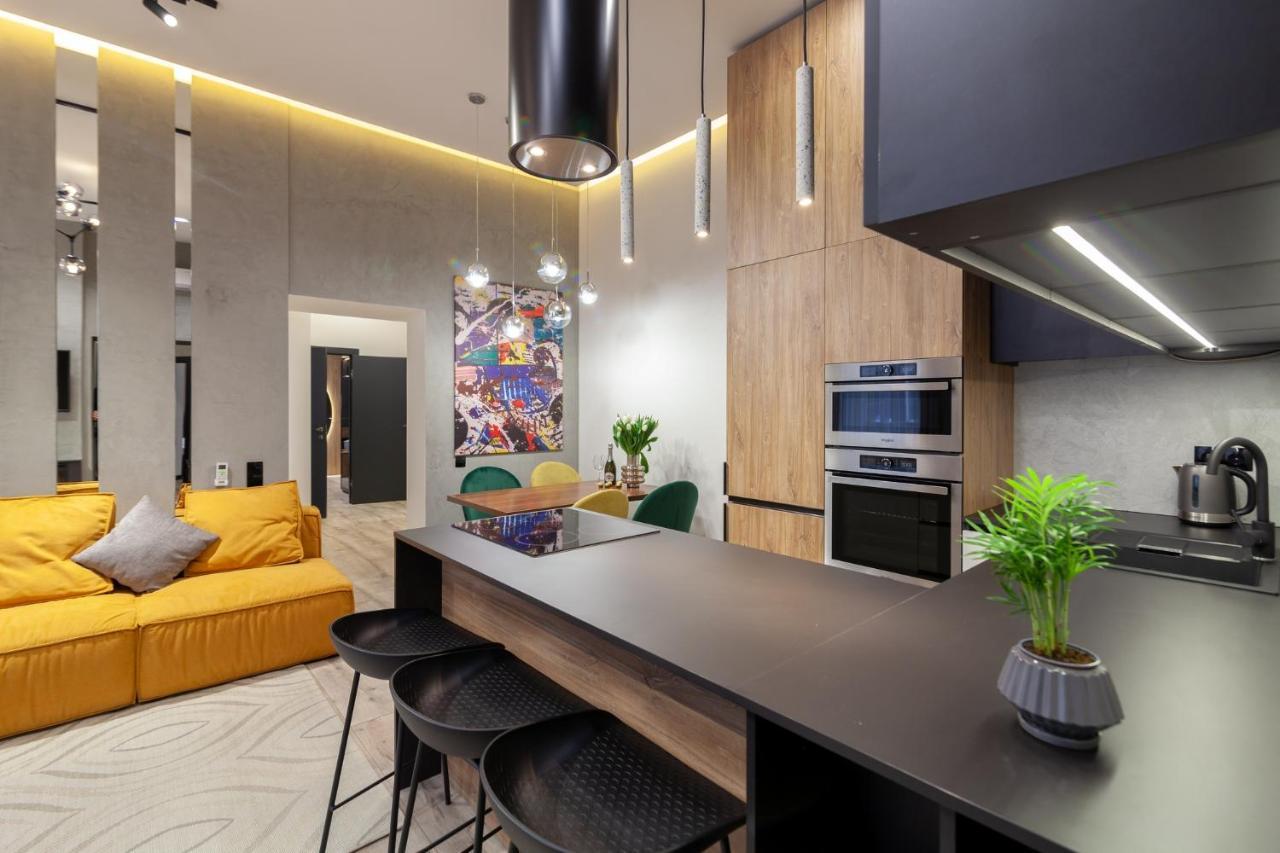 Royal Vip Apartment On Leontovicha 5 إلفيف المظهر الخارجي الصورة