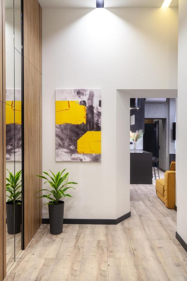 Royal Vip Apartment On Leontovicha 5 إلفيف المظهر الخارجي الصورة