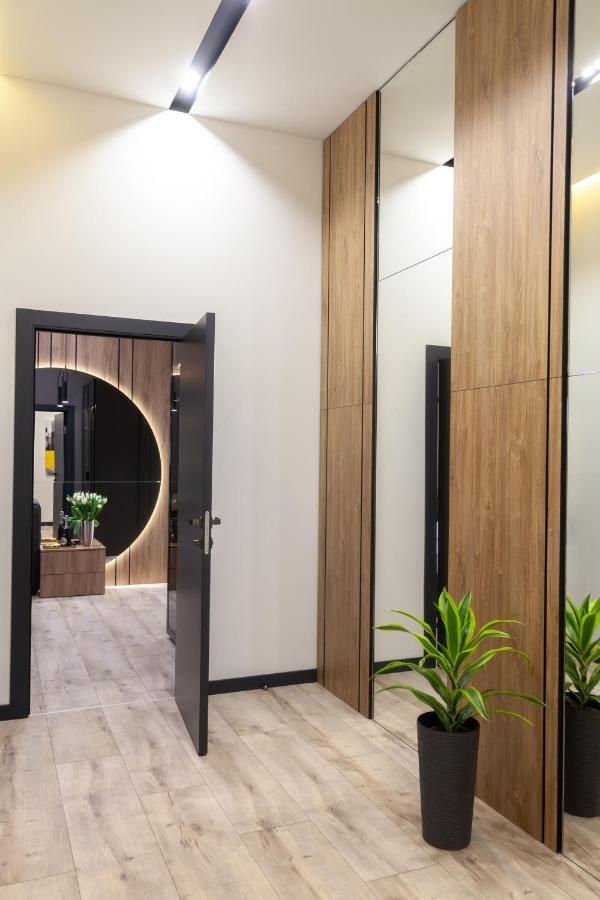 Royal Vip Apartment On Leontovicha 5 إلفيف المظهر الخارجي الصورة