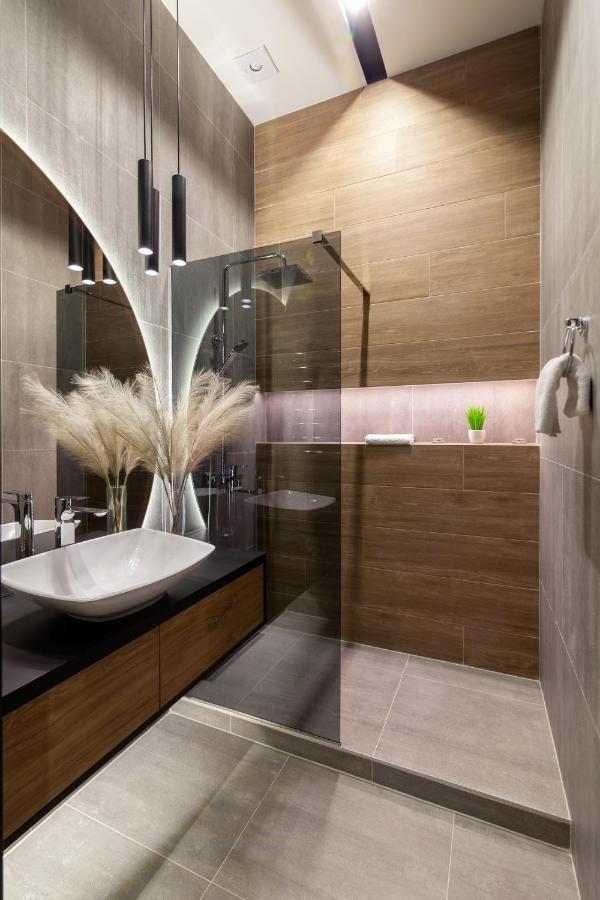Royal Vip Apartment On Leontovicha 5 إلفيف المظهر الخارجي الصورة