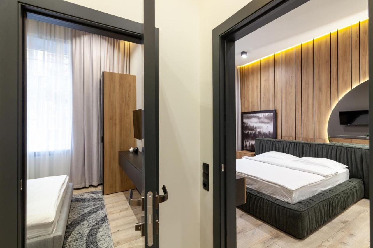 Royal Vip Apartment On Leontovicha 5 إلفيف المظهر الخارجي الصورة