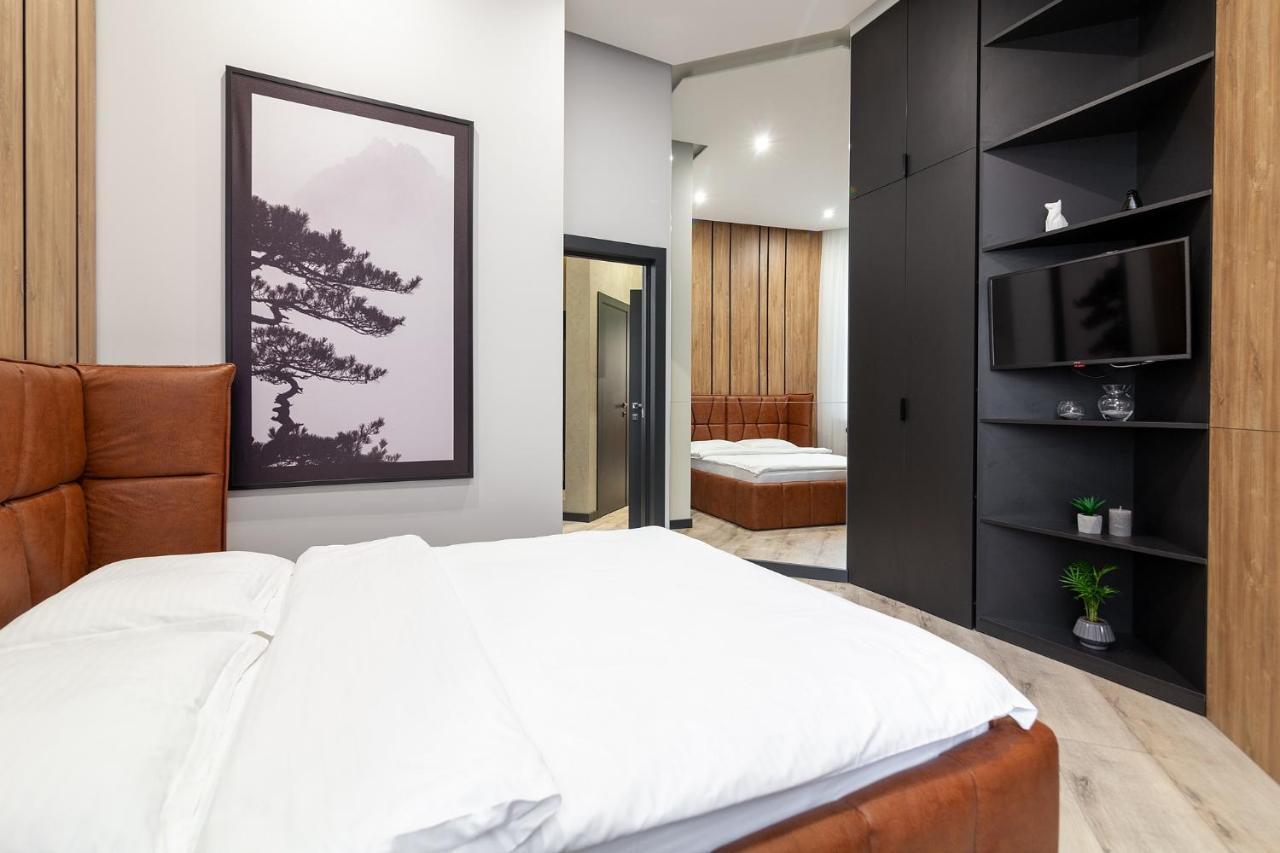 Royal Vip Apartment On Leontovicha 5 إلفيف المظهر الخارجي الصورة