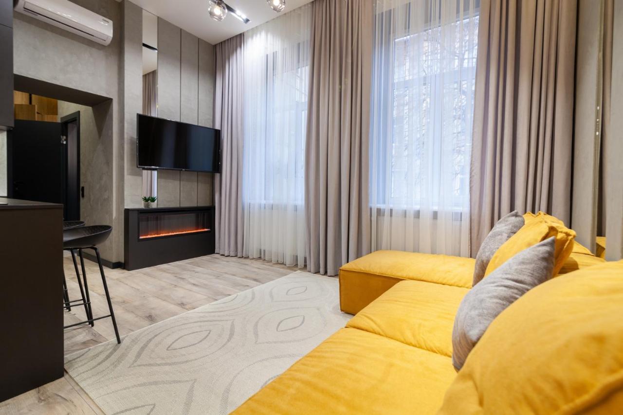 Royal Vip Apartment On Leontovicha 5 إلفيف المظهر الخارجي الصورة